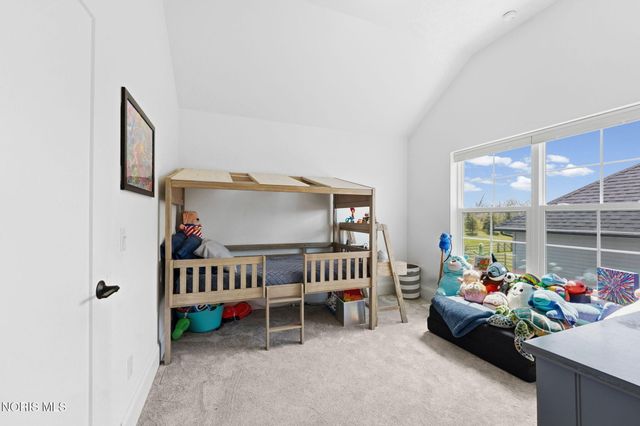 130 Barton Creek Drive, Perrysburg, OH 43551