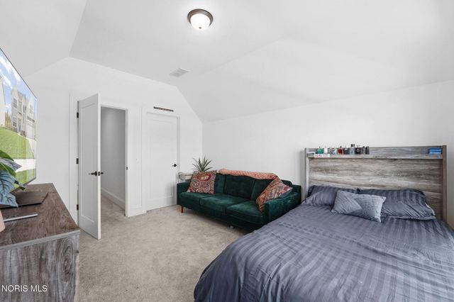 130 Barton Creek Drive, Perrysburg, OH 43551