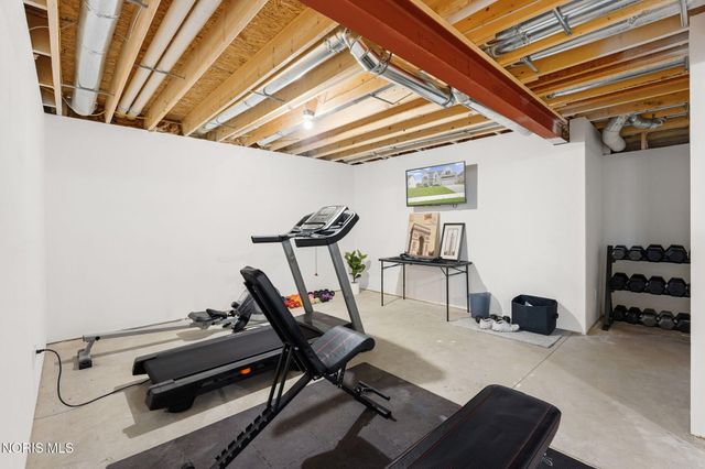 130 Barton Creek Drive, Perrysburg, OH 43551