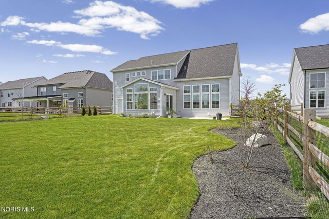 130 Barton Creek Drive, Perrysburg, OH 43551