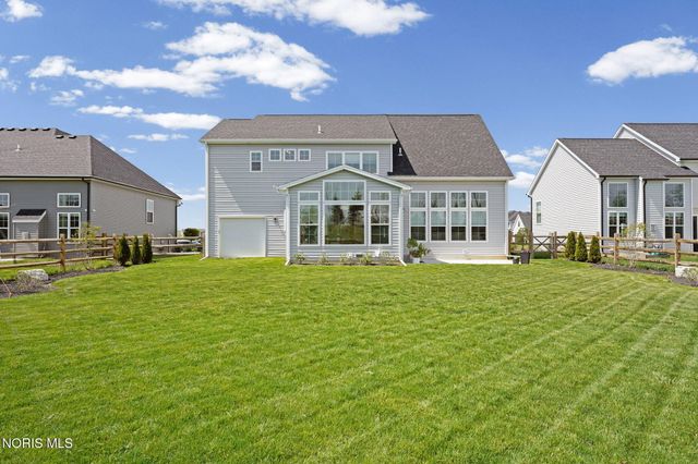 130 Barton Creek Drive, Perrysburg, OH 43551