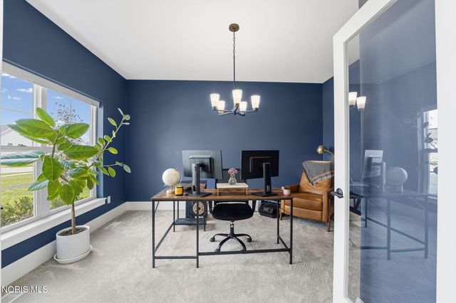 130 Barton Creek Drive, Perrysburg, OH 43551