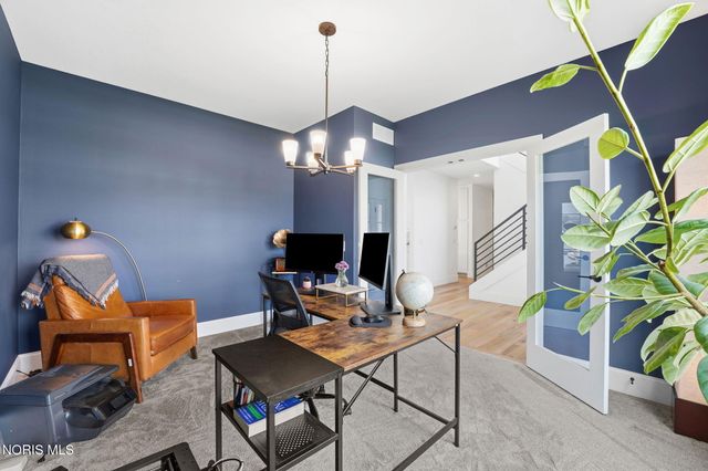 130 Barton Creek Drive, Perrysburg, OH 43551