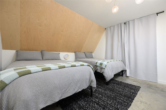 1219 Whispering Springs Drive, Tool, TX 75143