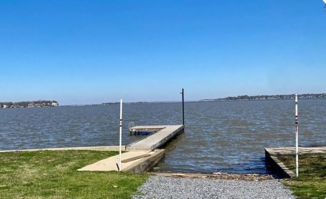 1219 Whispering Springs Drive, Tool, TX 75143