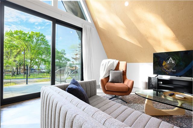 1219 Whispering Springs Drive, Tool, TX 75143