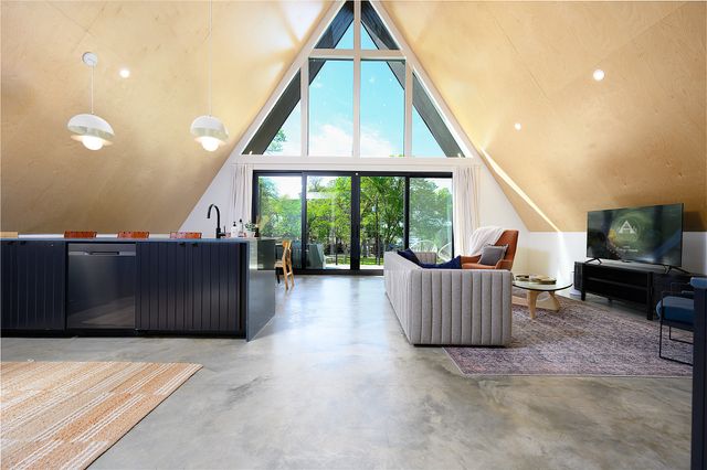 1219 Whispering Springs Drive, Tool, TX 75143