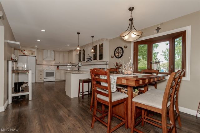 397 Connie Court, Eastlake, OH 44095