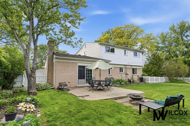 37944 Santa Anna Street, Clinton Township, MI 48036