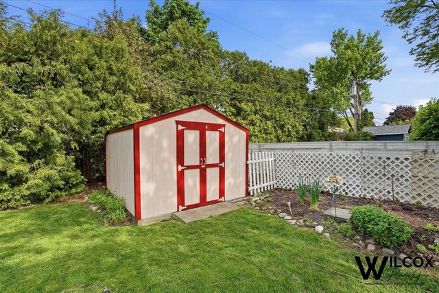37944 Santa Anna Street, Clinton Township, MI 48036