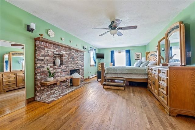 20 Brady Rd, Bourne, MA 02562