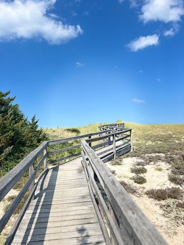 20 Brady Rd, Bourne, MA 02562
