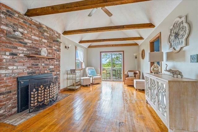 20 Brady Rd, Bourne, MA 02562