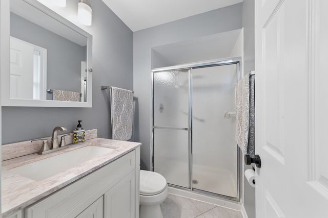 117 E Madison Avenue, Wheaton, IL 60187