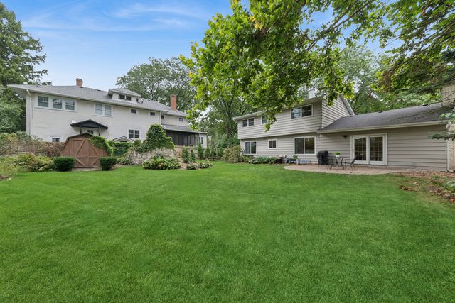 117 E Madison Avenue, Wheaton, IL 60187