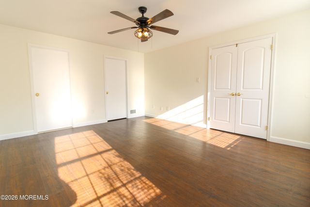 455 Hawthorne Place, Morganville, NJ 07751