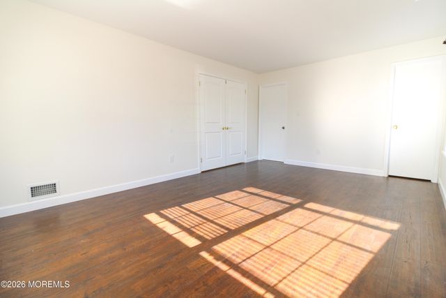 455 Hawthorne Place, Morganville, NJ 07751