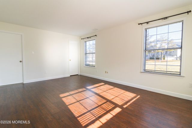 455 Hawthorne Place, Morganville, NJ 07751