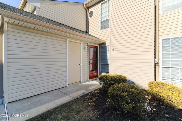 455 Hawthorne Place, Morganville, NJ 07751