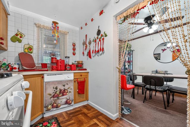 3930 LYNDALE AVE, Baltimore, MD 21213