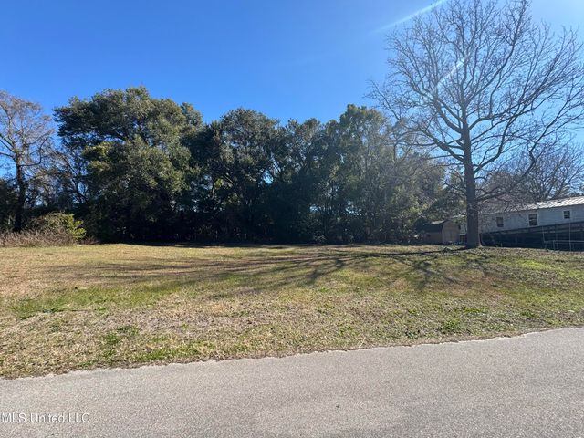 440 Diaz Avenue, Biloxi, MS 39530