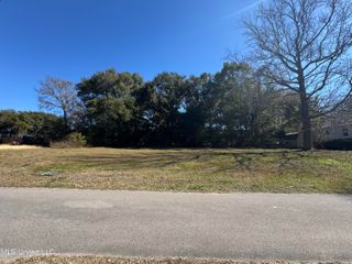 440 Diaz Avenue, Biloxi, MS 39530