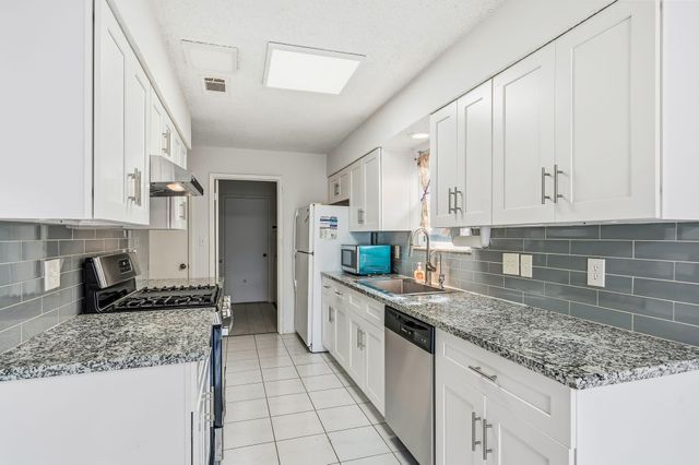 6122 Havendale Drive, Houston, TX 77072
