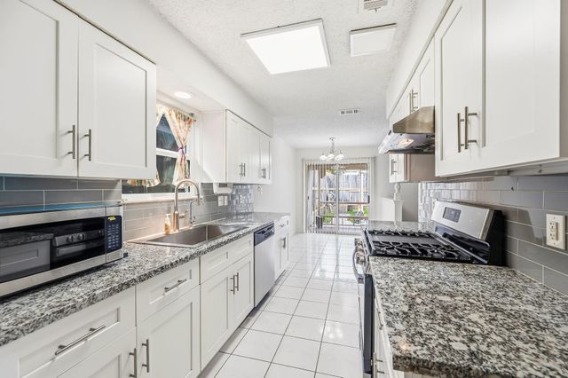 6122 Havendale Drive, Houston, TX 77072
