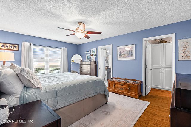6359 LAKE PLANTATION Drive, Jacksonville, FL 32244