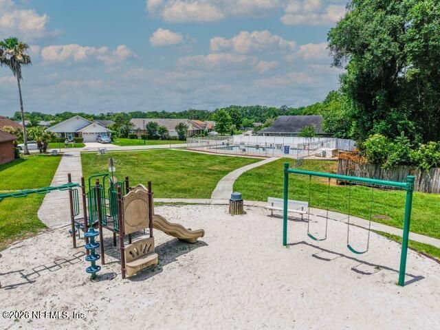 6359 LAKE PLANTATION Drive, Jacksonville, FL 32244