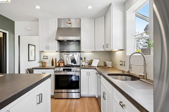 1509 Francis St, Albany, CA 94706