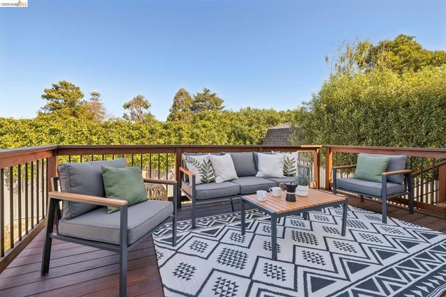 1509 Francis St, Albany, CA 94706