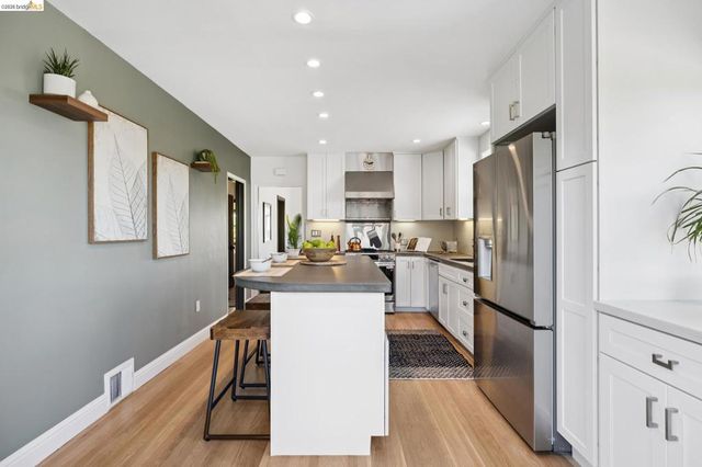 1509 Francis St, Albany, CA 94706