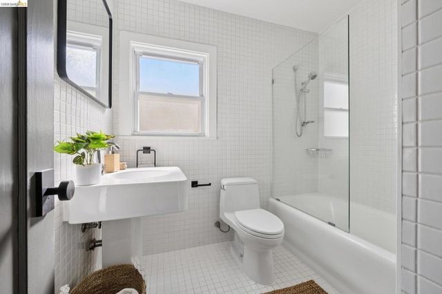 1509 Francis St, Albany, CA 94706