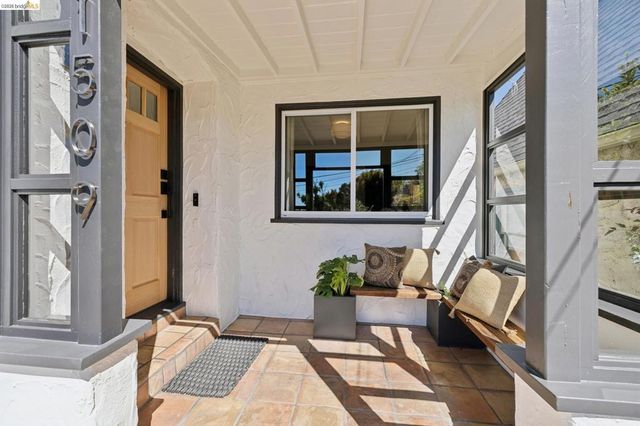 1509 Francis St, Albany, CA 94706