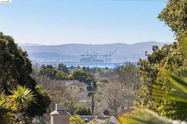 1509 Francis St, Albany, CA 94706