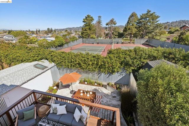 1509 Francis St, Albany, CA 94706