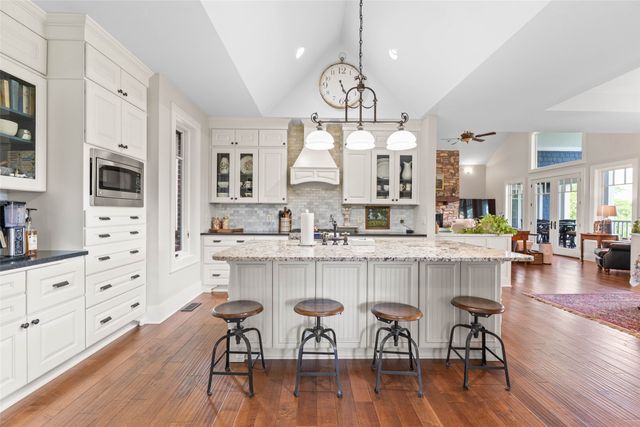 2190 140th Street, Ames, IA 50014