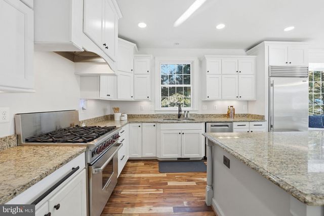 2905 HIBBARD ST, Oakton, VA 22124