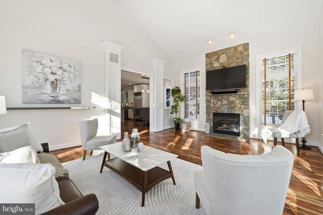 2905 HIBBARD ST, Oakton, VA 22124