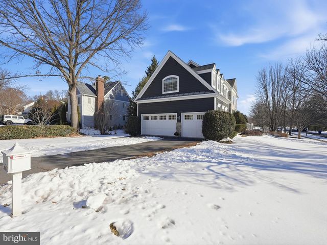 2905 HIBBARD ST, Oakton, VA 22124
