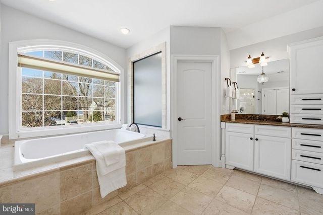 2905 HIBBARD ST, Oakton, VA 22124