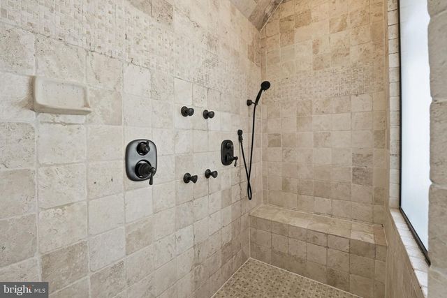 2905 HIBBARD ST, Oakton, VA 22124