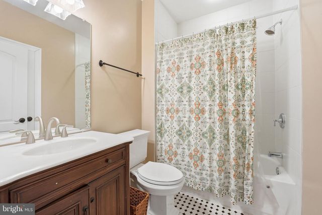 2905 HIBBARD ST, Oakton, VA 22124