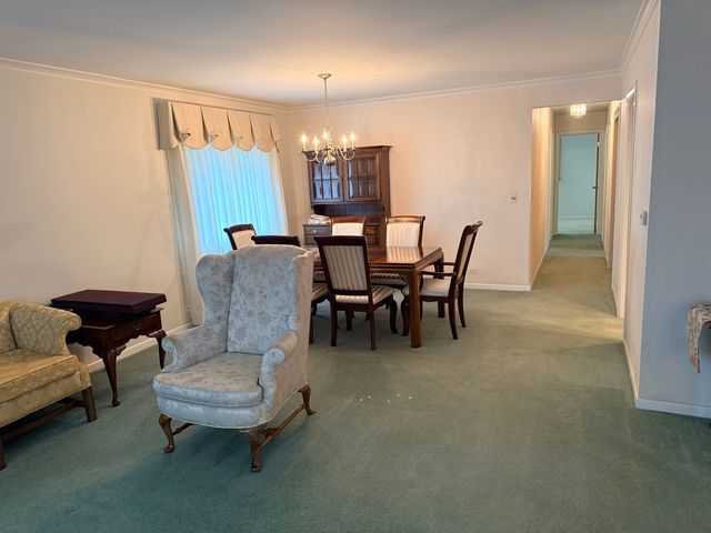 810 S We Go Trail, Mount Prospect, IL 60056