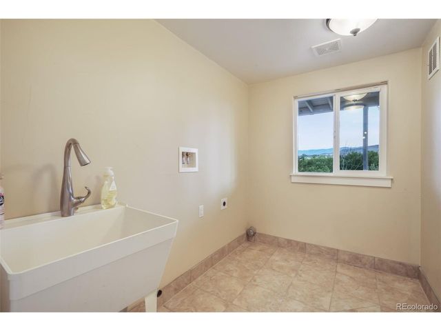 3121 Mountain Shadows Dr, Wheat Ridge, CO 80215