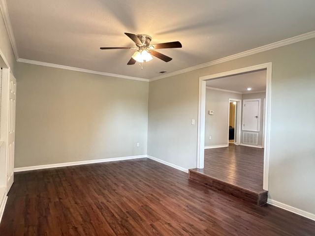 3002 Prince George, Hattiesburg, MS 39402