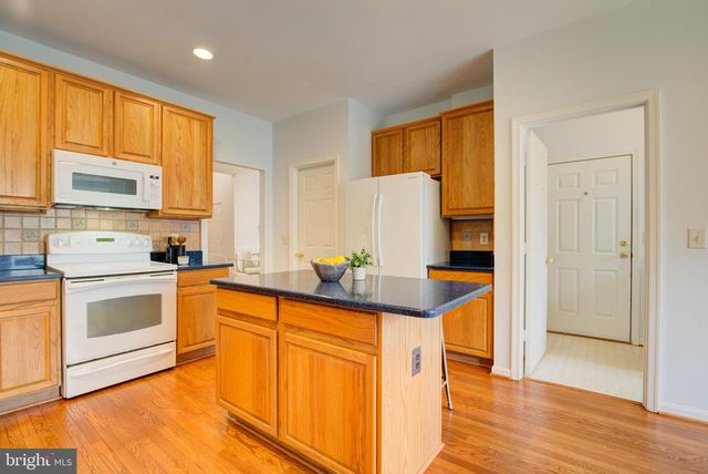 12719 HITCHCOCK CT, Reston, VA 20191