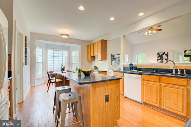 12719 HITCHCOCK CT, Reston, VA 20191