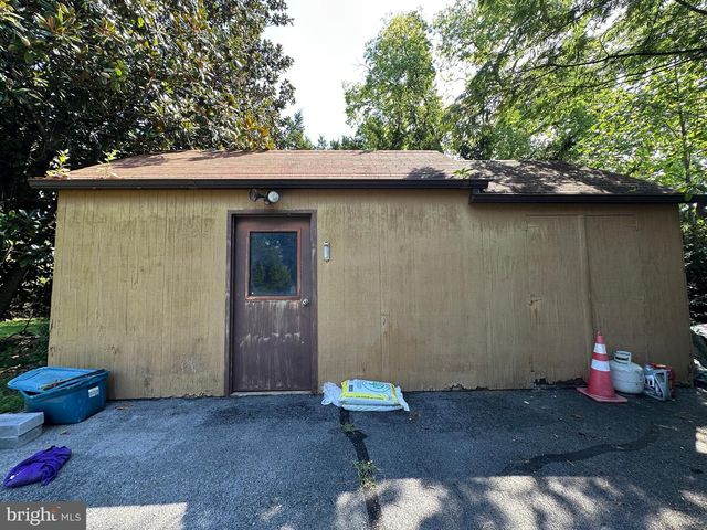 11319 MARBERN RD, Hagerstown, MD 21740